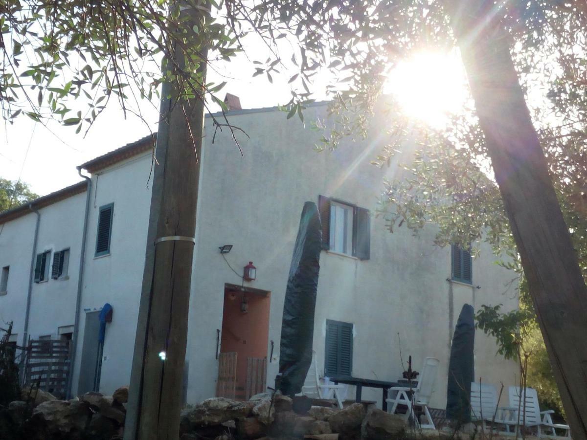 la masseria di Antonio e Teresina Colli a Volturno Esterno foto