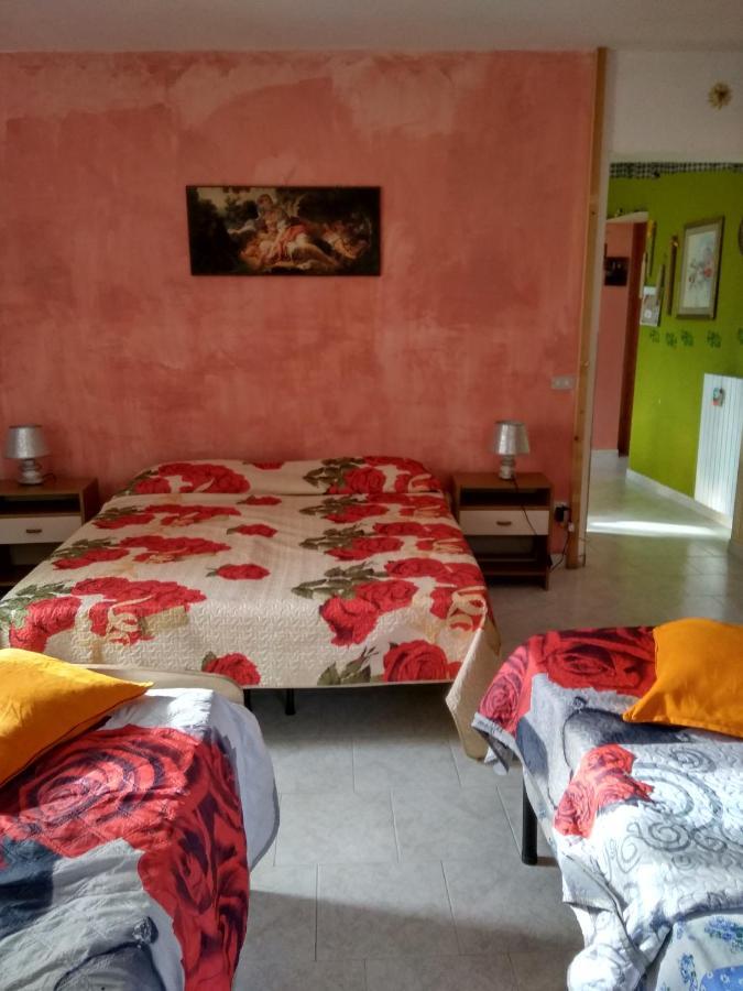 la masseria di Antonio e Teresina Colli a Volturno Esterno foto